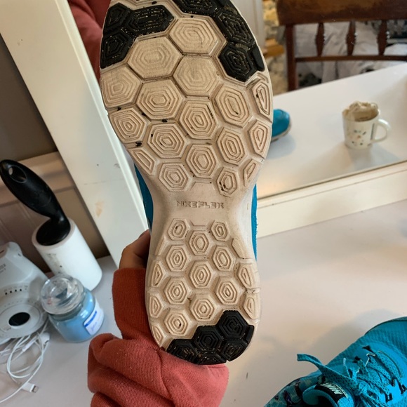 Nike sneakers - Picture 4 of 4